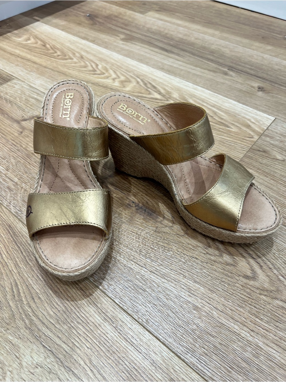 Born Aakash Gold Leather Strap Jute Platform Wedge Comfort Sandals Women's 7